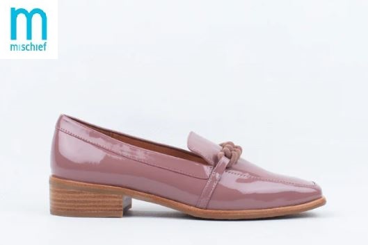 Why Are Womens Loafers Given Much Preference Then Western Wears?